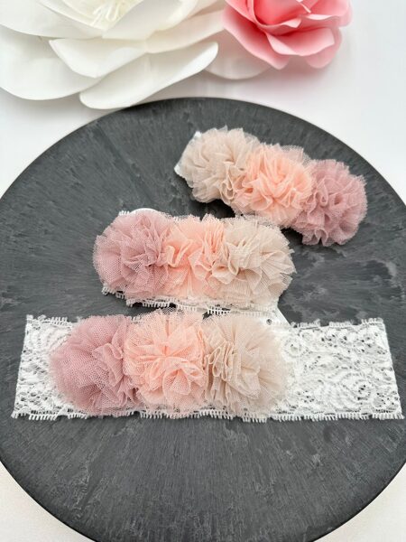 LACE HAIR BAND WITH POMPOMS