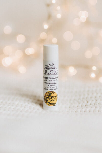 ORANGE-VANILLA LIP BALM