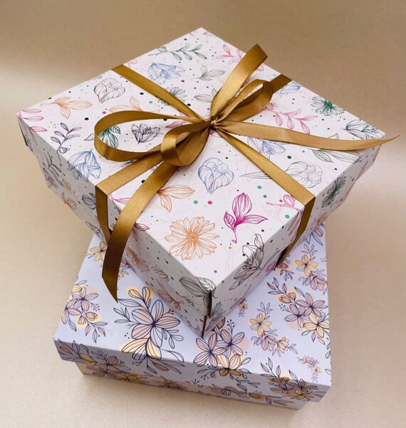 GIFT WRAPPING