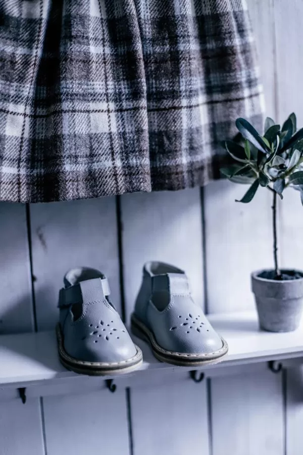 FOOTWEAR